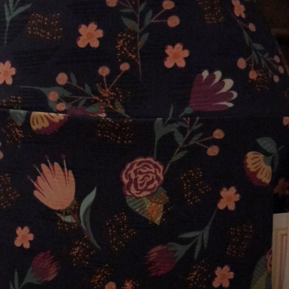 Lularoe Azure - Picture 2 of 4